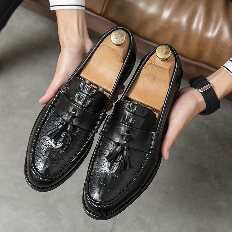 Korean version of business tassel shoes, British solid color formal attire, office loafers, men's black suit, small_voghion.com