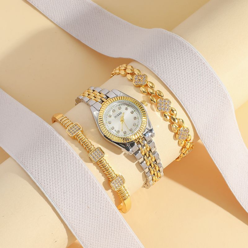 Women's Versatile Niche Simple Round Diamond-Studded Dial Steel Band Watch + Bracelet Set_voghion.com