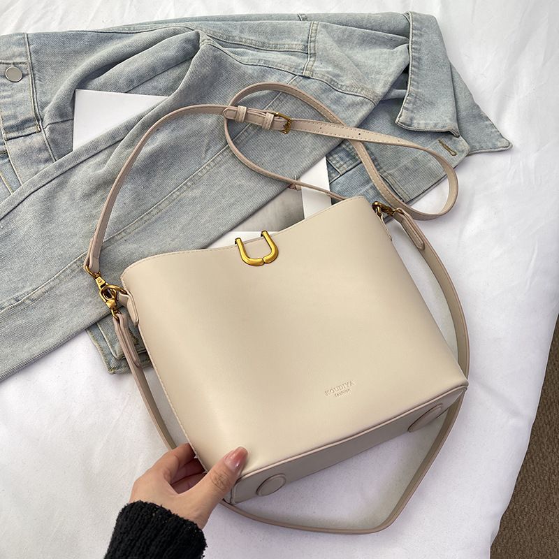 Women's Bucket Bag Simple Texture Commuter Bag Large Capacity Fashion Crossbody Bun Female Shoulder Bag_voghion.com