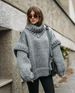 Maglione lavorato a maglia Cloud – Collo alto oversize con pizzo all'uncinetto fatto a mano (S-XXL, acrilico-poliestere, la nebbia di Reykjavik incontra l'estetica del loft di Brooklyn)_voghion.com