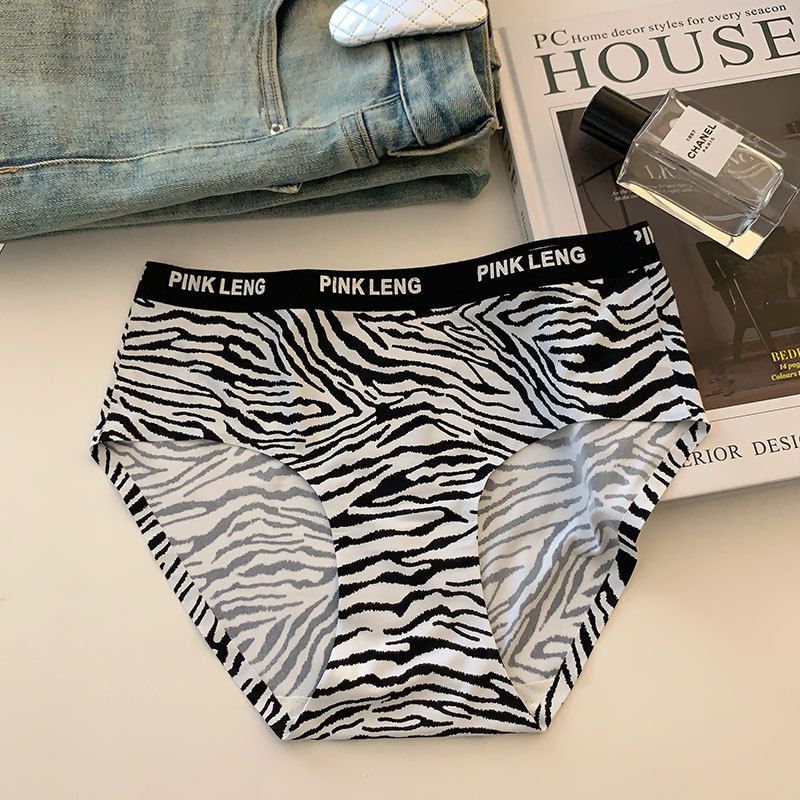 Women's Intimates Sexy Leopard Print Pure Desire Hollow Seamless Underwear Women's Ice Silk New Japanese Style Mid Waistband Letter Briefs_voghion.com