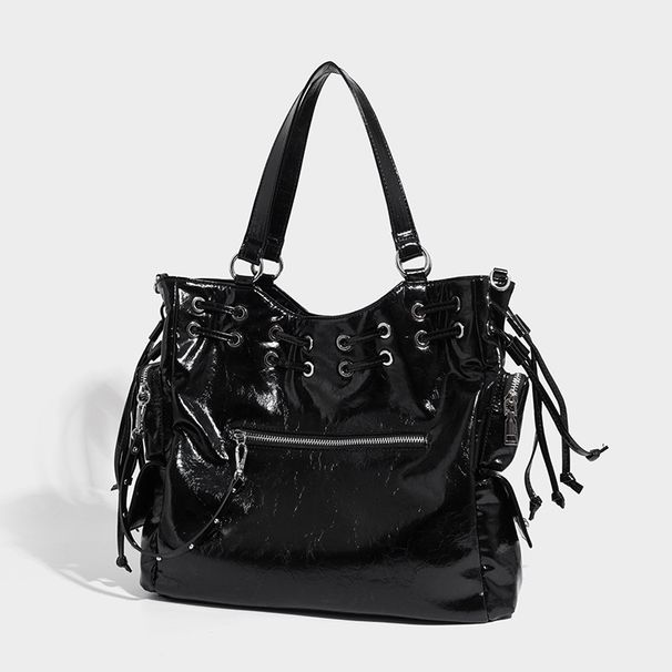 Korea Handbag Locomotive Oil Waxed Leather Large Capacity Rivets Crossbody Bag_voghion.com