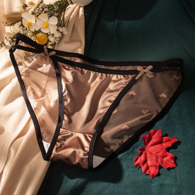 2025e Summer Lace Panties For Women Sexy Hollow Breathable Mid-Low Waist Fun Pure Cotton Crotch Briefs_voghion.com