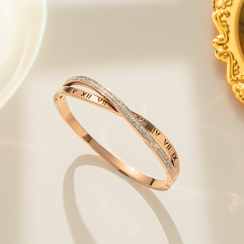 Bracciale in acciaio al titanio con croce, numeri romani e zirconi, versione coreana, alla moda, per donna, personalizzato, rosa_voghion.com