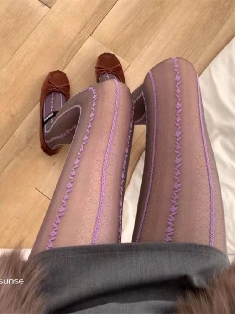 Yeni Bale Stili Dikey Koyu Desen Dantel Versiyonu Süt Beyazı Saf Arzu Tatlı Soğuk Gösteri İnce Alt Çorap_voghion.com