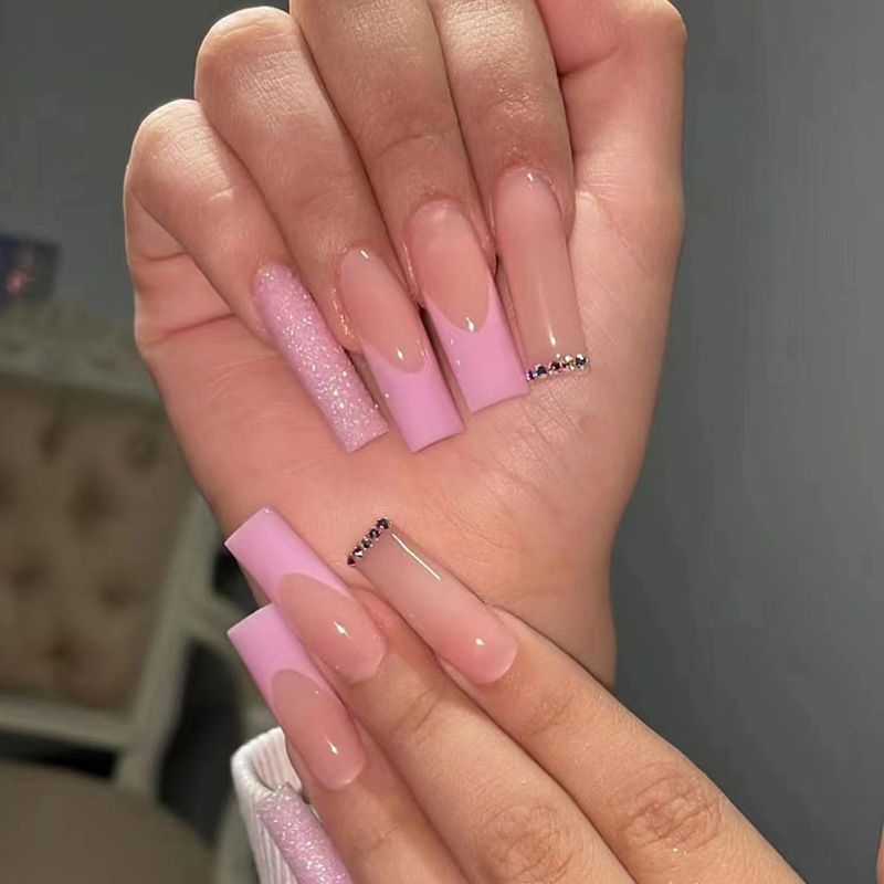 24 Stuks Lange Eenvoudige Franse Glitter Kunstnagels Afneembare Vingernagels Wearable Doodskist Nep Nagels Druk op Volledige C_voghion.com