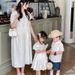 Mor og barn sommerkjole med korte ermer 2024 ny stil familie på tre eller fire kinesisk stil med knapper mor og barn mor og datter kjole_voghion.com