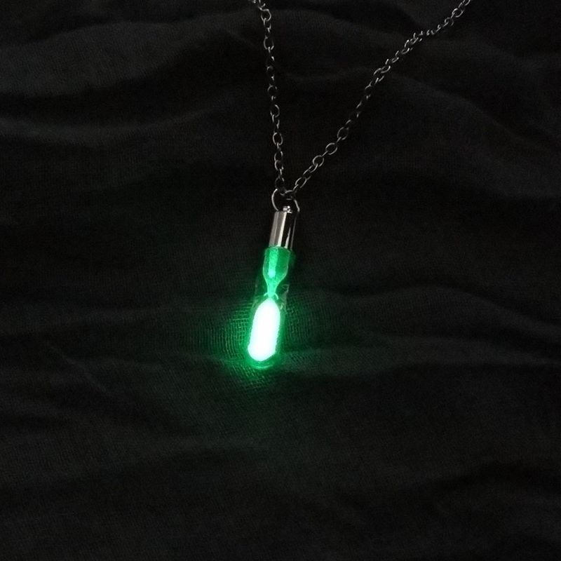 Simple Accessories Multiple Fashion Versatile Glow-in-the-Dark Hollow Necklace Women Halloween Jewelry_voghion.com