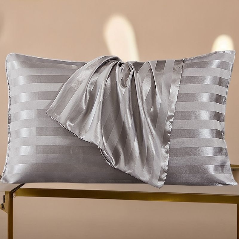 Satin Stripe Pillowcase Set – Luxury Satin Pillow Cover With Envelope Closure (Silky Soft Wrinkle-Resistant Queen Size 2-Pack White & Gold)_voghion.com
