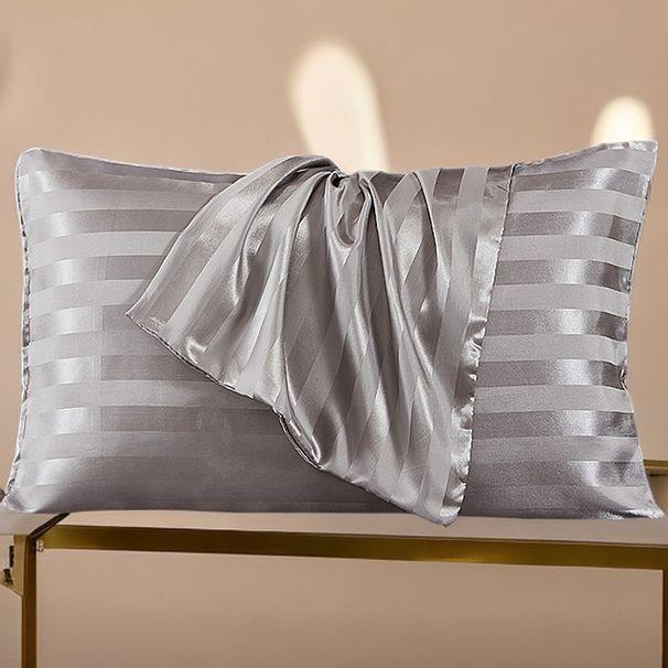 Satin Stripe Pillowcase Set – Luxury Satin Pillow Cover With Envelope Closure (Silky Soft Wrinkle-Resistant Queen Size 2-Pack White & Gold)_voghion.com