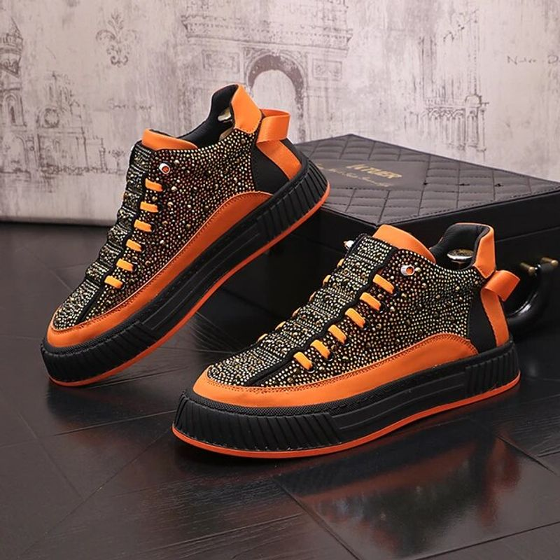 2022 neue Löwenzahn Spikes Flache Leder e Strass Mode Männer Stickerei Loafer Kleid Rauchen Slipper Casual Diamant_voghion.com