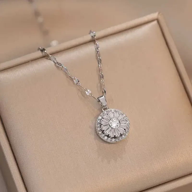 Collane con ciondolo Ruota Collana a doppio strato per donna Catena girocollo Accessorio per gioielli di moda_voghion.com