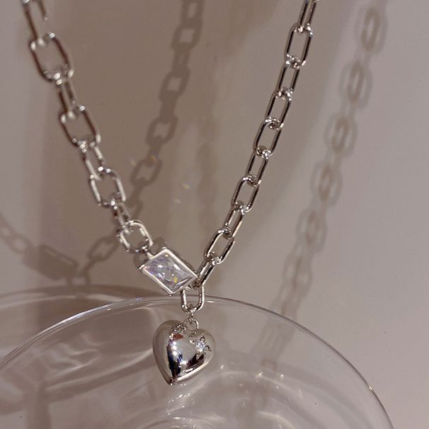 Collier d'amour de luxe léger nouveau style design de niche Internet célébrité tempérament chaîne de clavicule collier de fille chaude_voghion.com