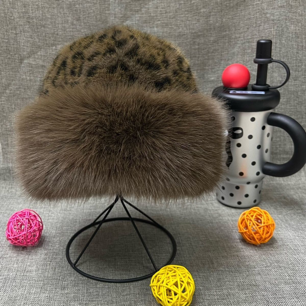Leopard Print Warm Plush For Women 2024 Autumn Winter Vintage Thickened Cold-Proof Face-Slimming Ear Protection_voghion.com