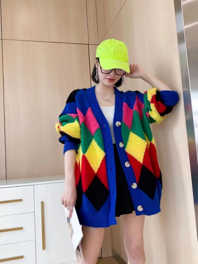 Frauen Temperament Regenbogen Farbe Diamant Gitter faul Frauen Pullover ausländischen Stil lose Knopf Strickjacke_voghion.com