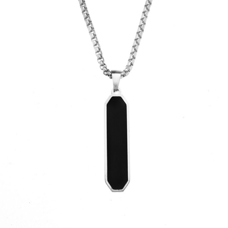 Collana minimalista in acciaio inossidabile da uomo in titanio nero con incisione 2023_voghion.com