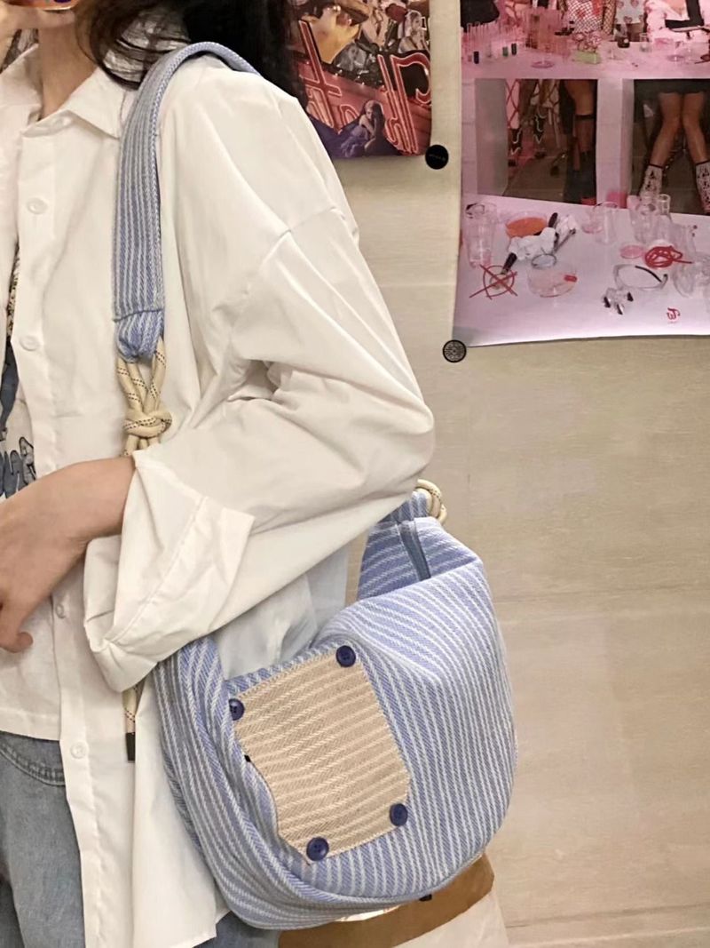 2024 New Crossbody Small Versatile Single Shoulder Large Capacity's Leisure Bag, Dumplings, Same Style for Men and_voghion.com