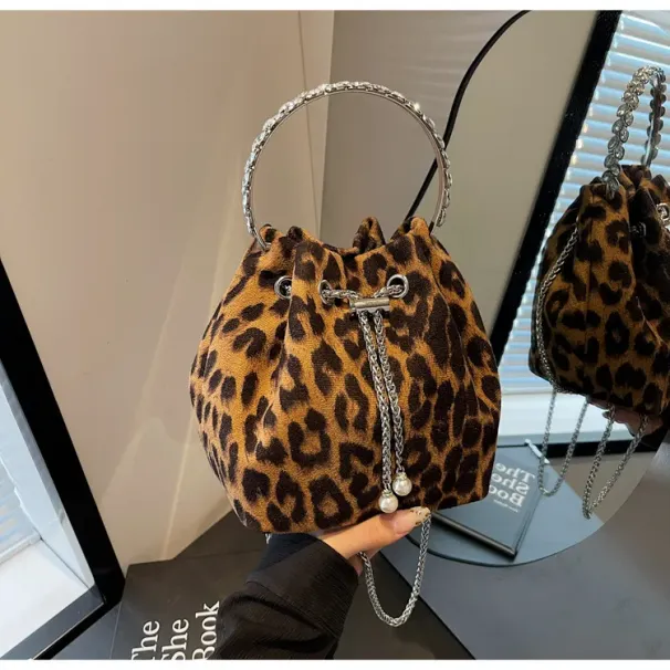Autumn And Winter New Fashionable Chain Crossbody Bag High End Bucket Women Bags Handbag Designer Handbags_voghion.com