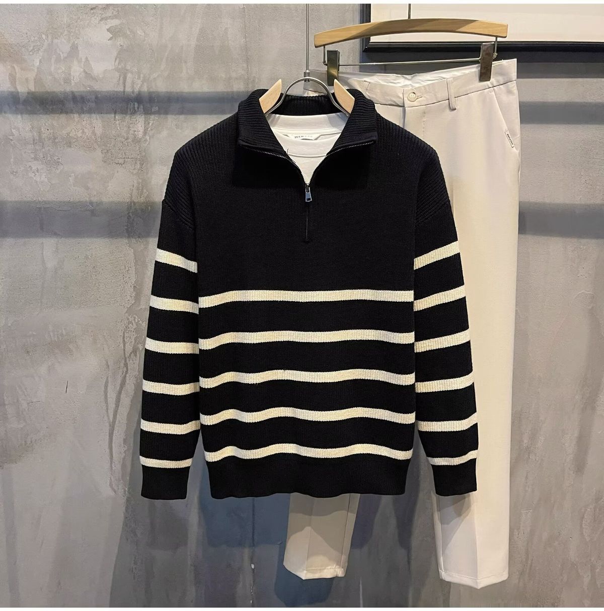 Suéter masculino de malha com meio zíper – Pulôver casual listrado com estilo Hong Kong para outono e inverno (preto, tamanhos M-3XL)_voghion.com