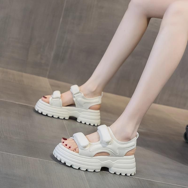 Sandalias de suela gruesa para verano de 2025, nuevas zapatillas deportivas informales ligeras con velcro, zapatos de playa romanos con alzas para mujer._voghion.com