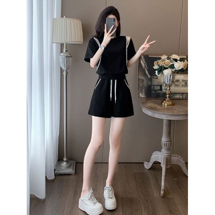 Audday Sports Casual für Damen, Sommer 2024, neuer Stil, altersreduzierend, modisch, zierlich, Übergröße, kurvig, MM-Shorts, zweiteiliges Set_voghion.com