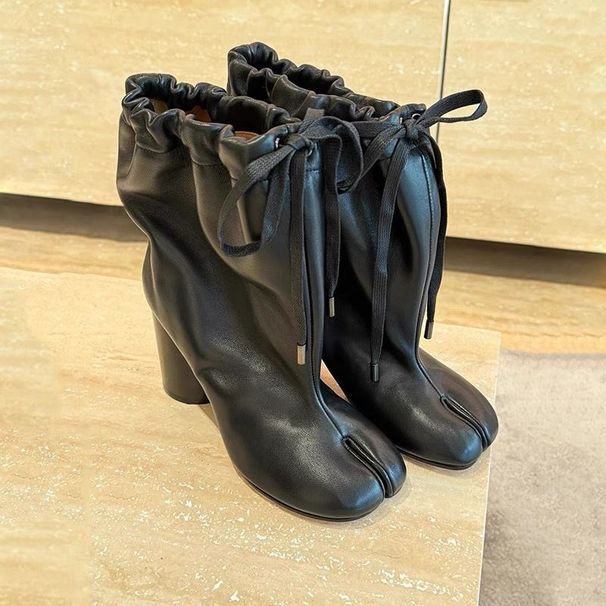 Cowhide Version~ Autumn And Winter New Wide Tube Lace-up Split-toed Pig's Trotters Boots Women's Korean Version Versatile Western Martin Boots Women_voghion.com