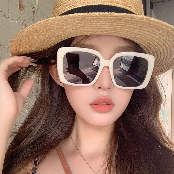 LazyZoom Witte Vierkante Rand Dames Zonwerende Mode Om Een Groot Gezicht Dun Te Laten Zien - UV-bestendige Gepolariseerde Zonnebril Internet_voghion.com