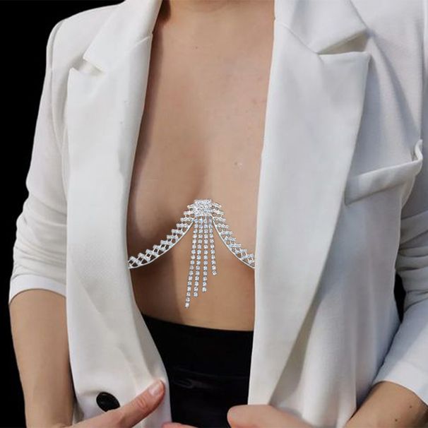 Accessoires de corps tendance à la mode, chaîne de poitrine exquise en strass à pompon, chaîne de corps sexy pour femmes_voghion.com