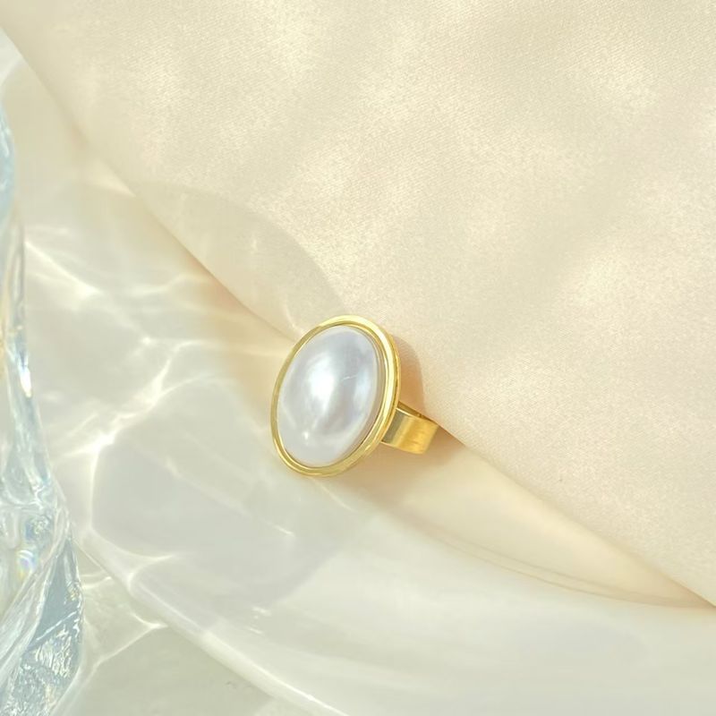 Nuova collana versatile in titanio da donna con perle grandi e spesse, in acciaio inossidabile, semplice ed elegante, con catena cubana._voghion.com