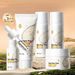 Rice 5-delige lichtbeige verzorgingsset voor op reis, inclusief reiniger, toner, essence, crème en lotion. Hydraterend en verzorgend._voghion.com