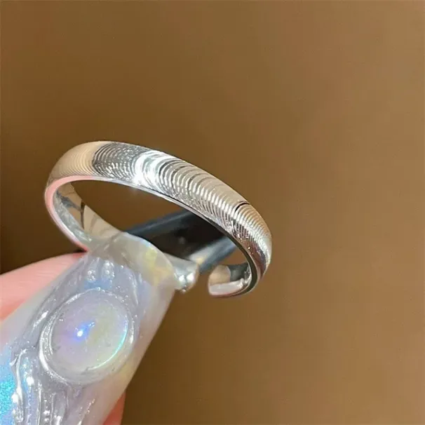 Anello di apertura regolabile con luce geometrica multi-elemento da donna e ragazza, con dito a forma di occhio di gatto_voghion.com