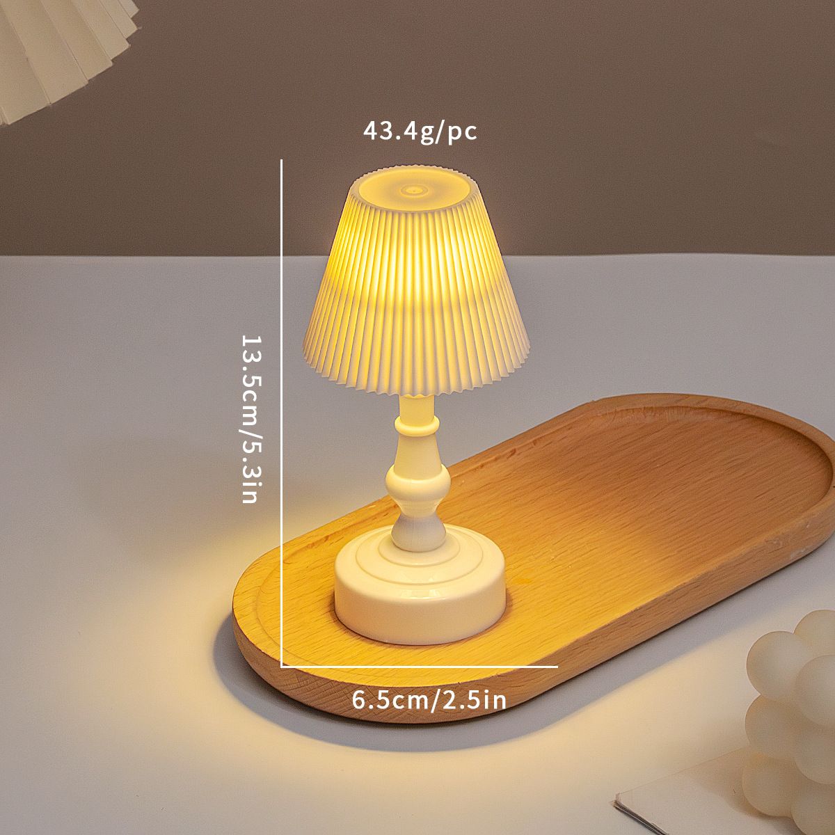 Ins Small Night Light Table Bedroom Bedside Dormitory Creative Desktop Ornament Birthday Gift Female Sleep Lamp_voghion.com