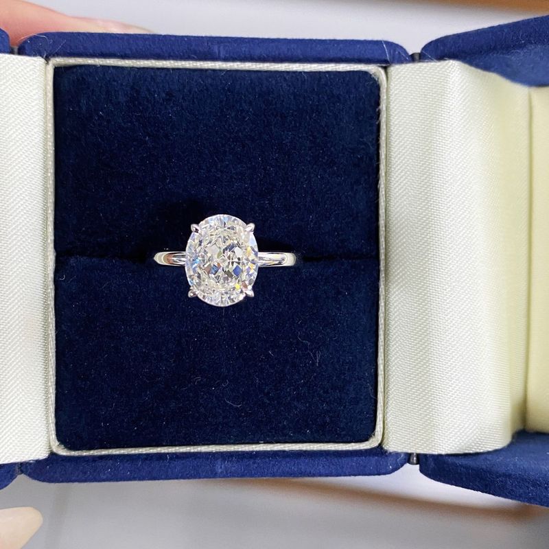 Anello in argento puro, anello con diamante ad alto tenore di carbonio con taglio a fiore di ghiaccio classico a quattro artigli e uovo di piccione femmina_voghion.com