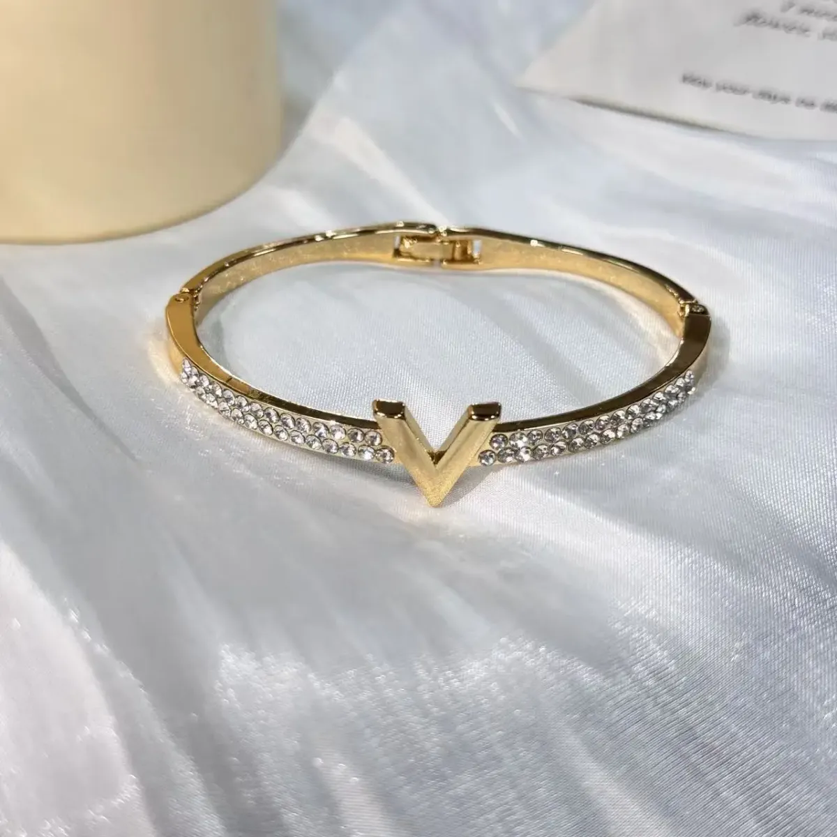 Bracciale con chiusura in lega placcata oro, nuovo stile da donna, con zirconi quadrati, resistente, accessorio da polso_voghion.com