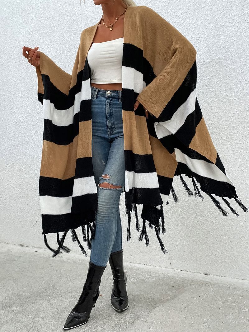 Mantella maglione scialle con nappe a righe a contrasto da donna_voghion.com