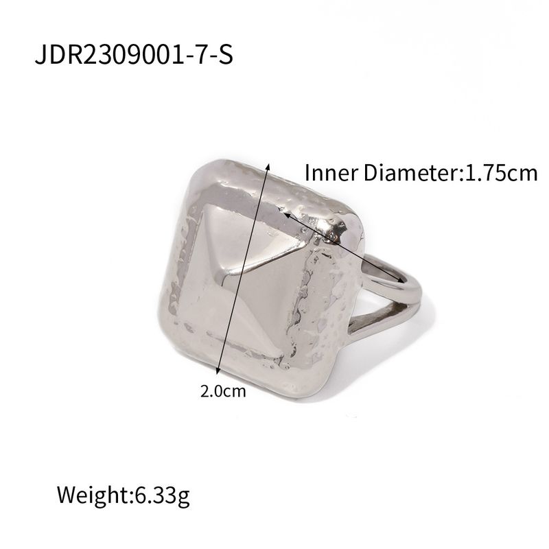 Anello con rivetto oversize in acciaio inossidabile dorato JD designer per accessori da donna_voghion.com