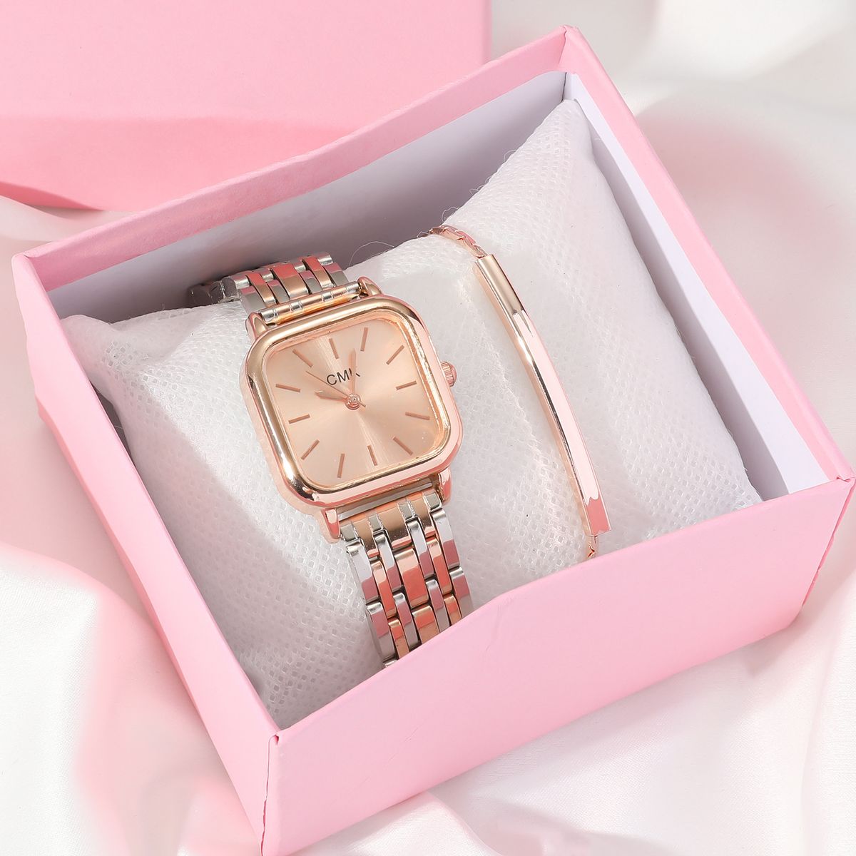 Ladies' new style, elegant, niche, simple and versatile steel band quartz small square watch + simple personality bracelet set_voghion.com