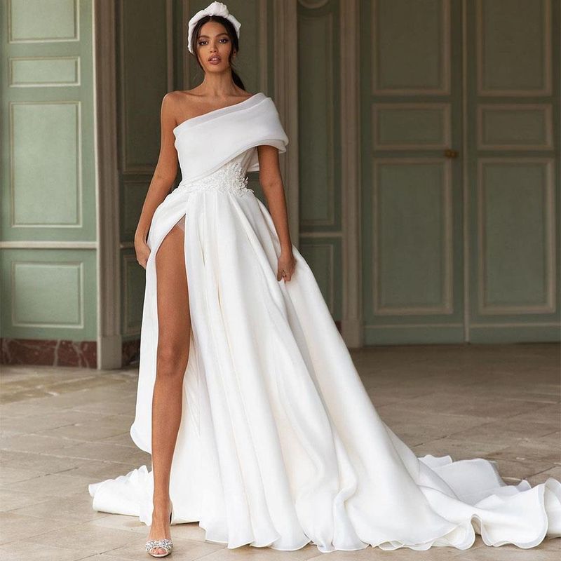 Women's temperament wedding dress one shoulder beautiful long elegant simple long skirt annual meeting host celebrity evening dress_voghion.com