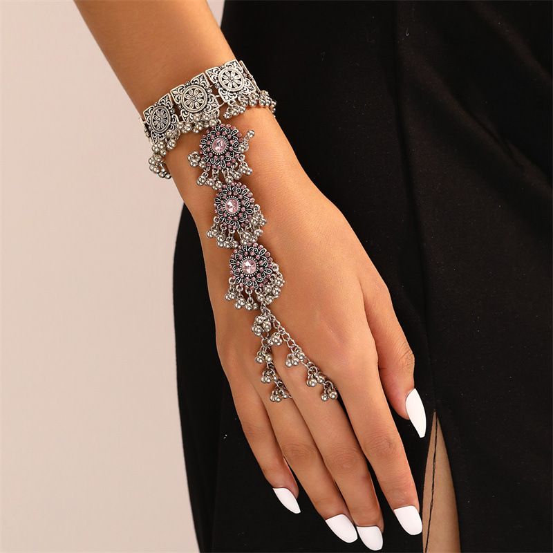 Set di gioielli con anello femminile in stile etnico semplice personalizzato con bracciale in argento antico personalizzato_voghion.com