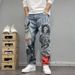 Gewaschene Jeans im Vintage-Stil mit Graffiti-Print für Männer, schmale Passform, konische Hose mit geradem Bein, High Street, cool, trendig_voghion.com