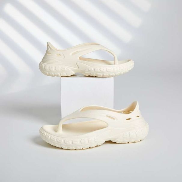 Unschlagbare Qualität Herren Flip Flops mit ausgehöhltem Design, höhenverstellbar, rutschfest, Outdoor, ultraweich, dicke Sohle, Sport und_voghion.com