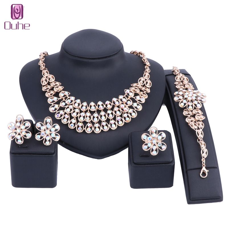 Femmes fête déclaration collier boucles d'oreilles Bracelet bague ensemble avec cristal strass mariée ensembles de bijoux de mariage_voghion.com