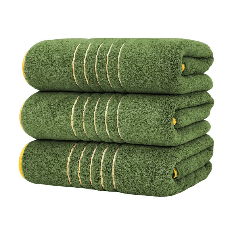 Lot de trois serviettes de bain en molleton corail finement tissé, plus douces et plus absorbantes que les serviettes de bain en pur coton_voghion.com