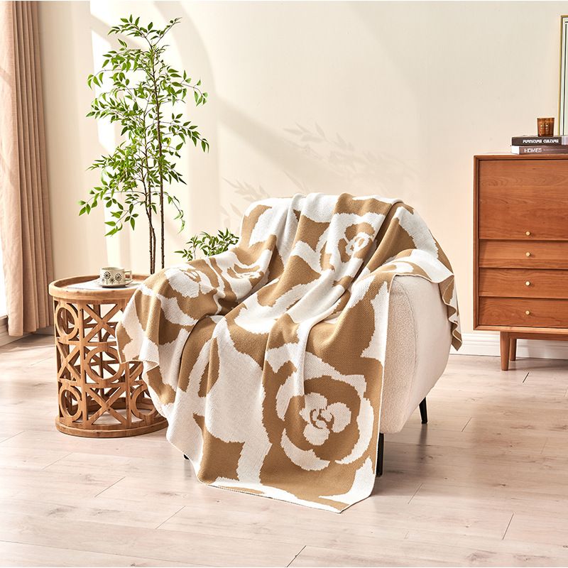 Light Luxury Simple Camellia Knitted Blanket Soft Skin Friendly Spring And Summer Office Nap Air Conditioning Cover Blanket Gift Blanket_voghion.com