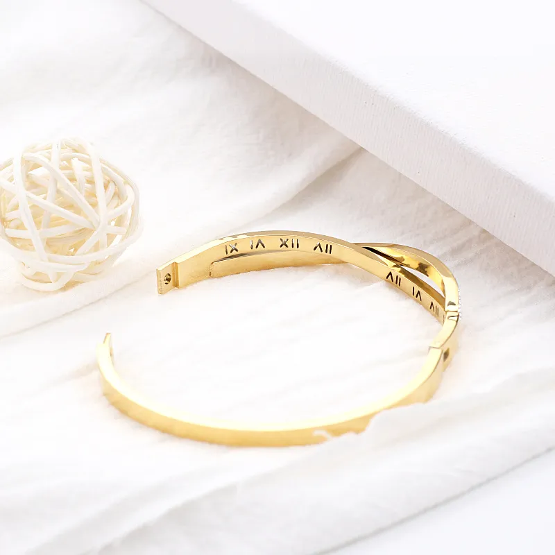 Roman Letters Titanium Steel Bracelet Hollow Female Letter Buckle Bracelet K Gold Star Bracelet_voghion.com