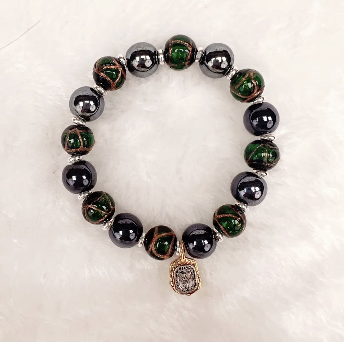 Brățări tradiționale chinezești din sticlă gri cu tămâie binecuvântată, care asigură pacea, transportă binecuvântări, atrage bogăția și elimină energia negativă_voghion.com