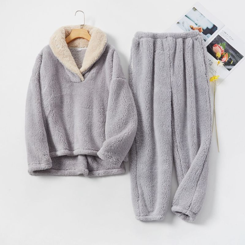 Women'S comfortable velvet pajamas long-sleeved large size loose size home clothes set can be worn outside_voghion.com