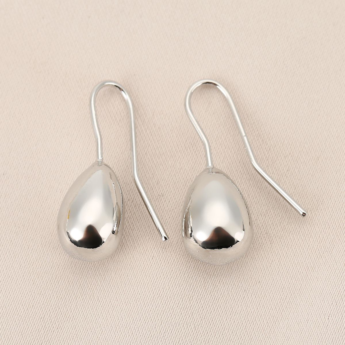 Orecchini Doudou stile freddo che lascia cadere la personalità, orecchini a sfera in metallo, orecchini di alta qualità con ganci per le orecchie_voghion.com