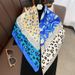 Scialle da viaggio quadrato da 90 cm in twill di seta con stampa leopardata, sciarpa decorativa con protezione solare, sciarpa autunnale e invernale_voghion.com