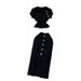 Damen Temperament Kurzarm-Strickoberteil High-End-Metallknopf schmaler Rock High-End-Zweiteiler_voghion.com